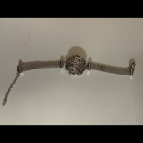 Silver rose bracket with gems - Picture 2 of 4